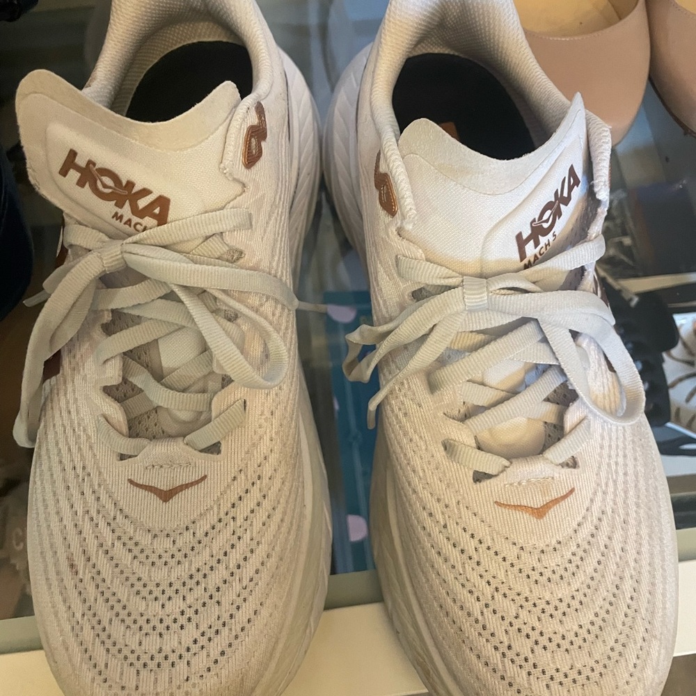 Hoka Mach 5 running shoes